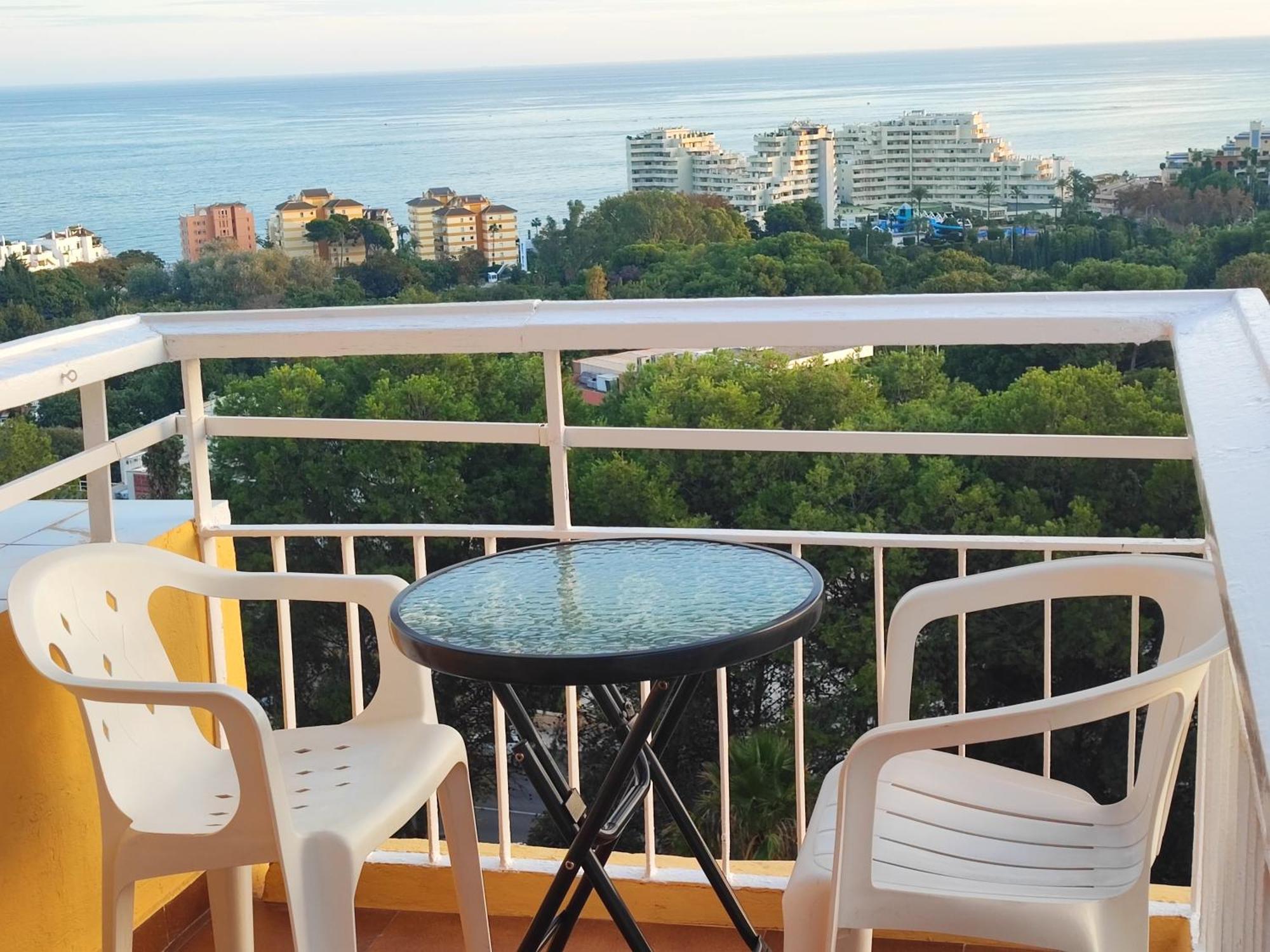 Hercules Paradise 531 Apartamento Con Vistas Al Mar Mediterraneo En Benalmadena A Pasos Del Centro Y Su Vibrante Zona Comercial Disfruta De Una Experiencia Unica En La Costa Del Sol Malaga Andalucia Well-Connected To The Airport Extérieur photo