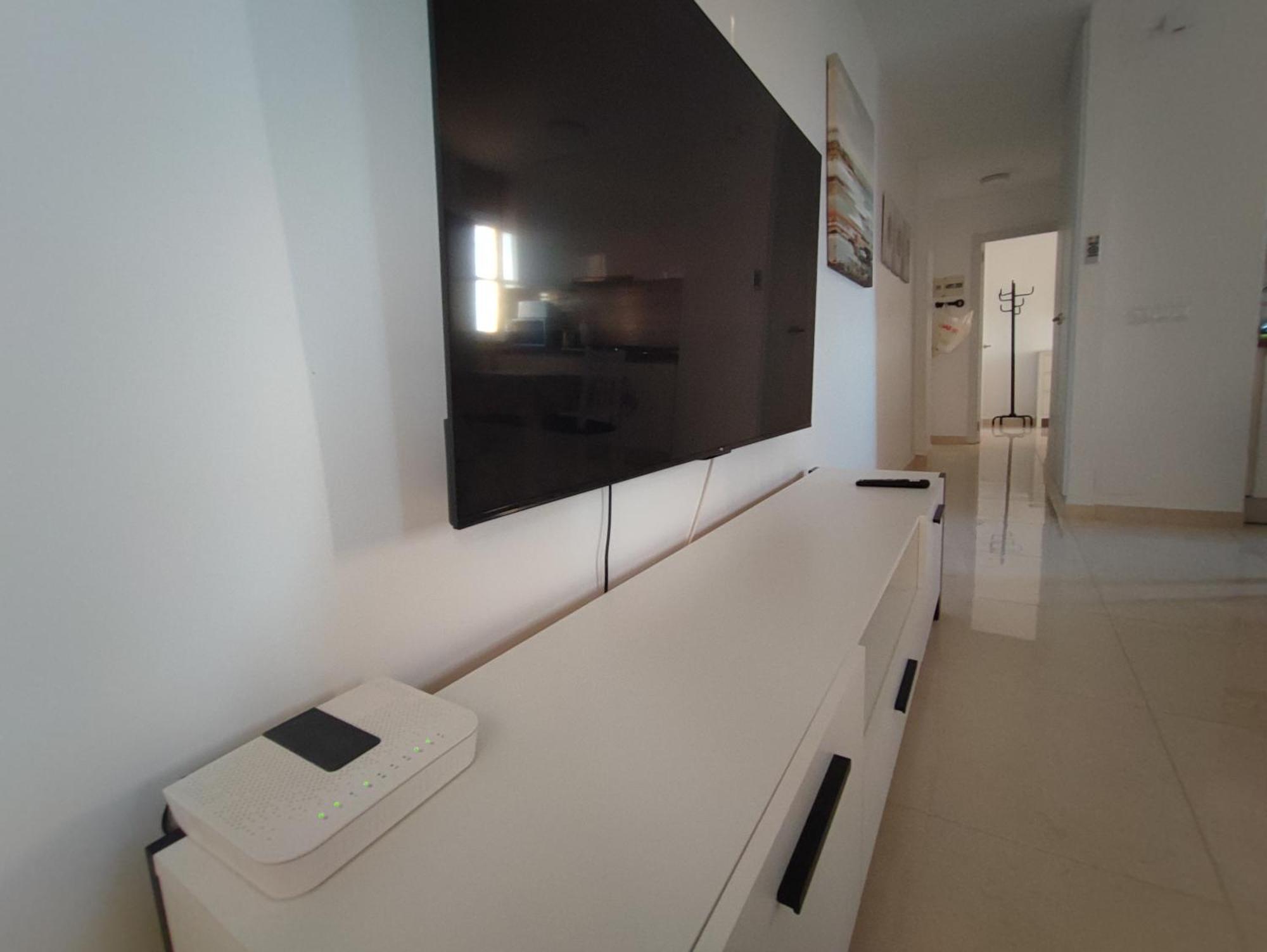 Hercules Paradise 531 Apartamento Con Vistas Al Mar Mediterraneo En Benalmadena A Pasos Del Centro Y Su Vibrante Zona Comercial Disfruta De Una Experiencia Unica En La Costa Del Sol Malaga Andalucia Well-Connected To The Airport Extérieur photo